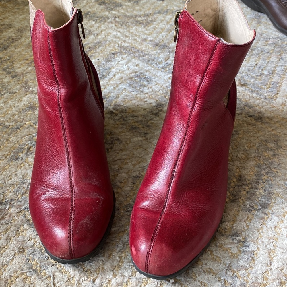 Jambu Wine Multi Leather Ankle Booties - Picture 3 of 10